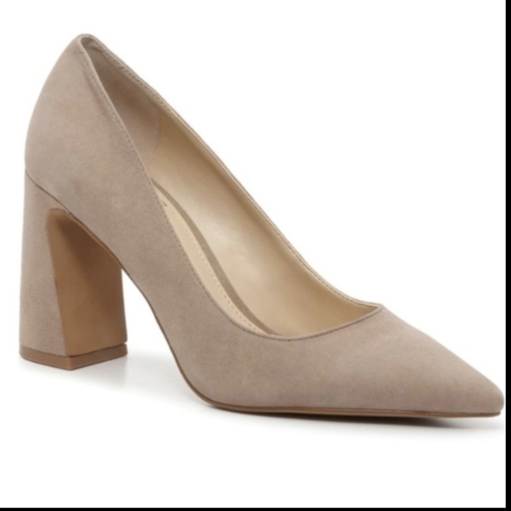 Vince Camuto Ableen Pump - Picture 2 of 12
